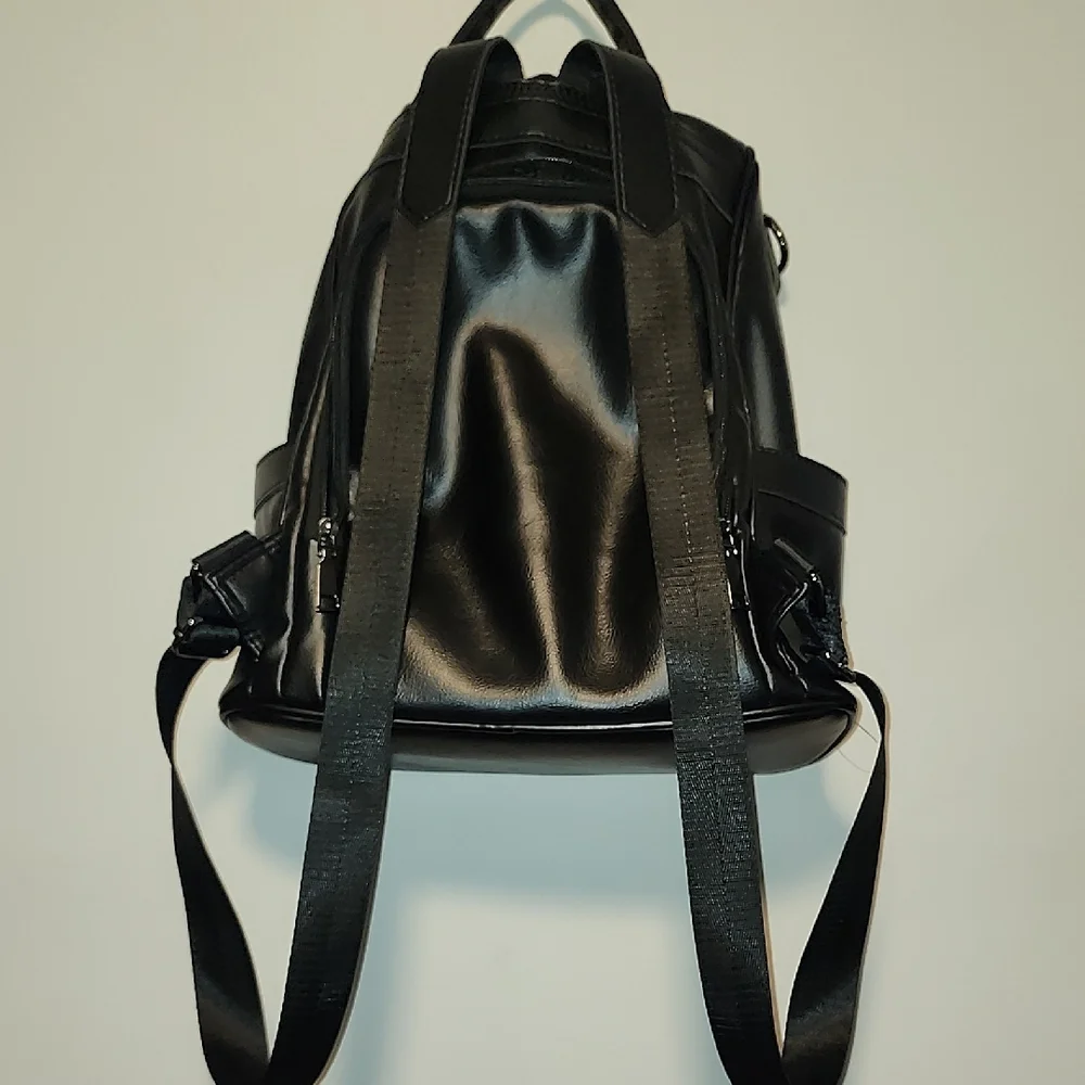 Cheruty Anti Theft Vegan Leather Minimalist Sleek Black Leather Backpack Neutral